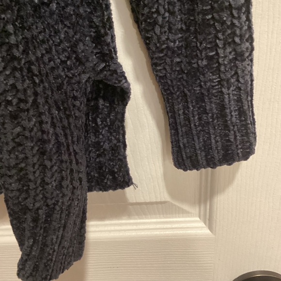 Urban Outfitters Chenille Chunky Knit Open Front Deep Blue Cardigan, Size XS - Picture 7 of 16